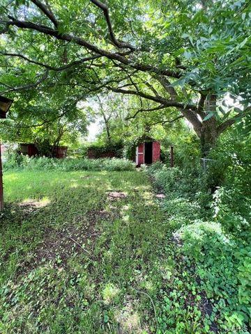 2104 McLaran Avenue, Jennings, MO 63136