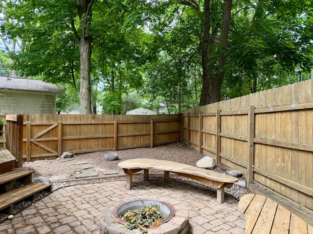 1201 Granger Avenue, Ann Arbor, MI 48104
