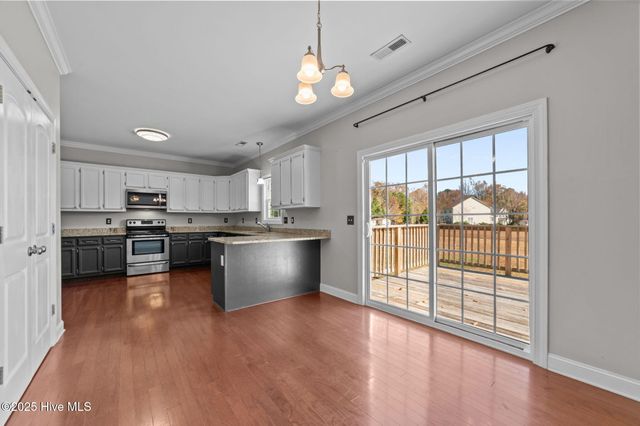 707 Chicory Court, Greenville, NC 27858