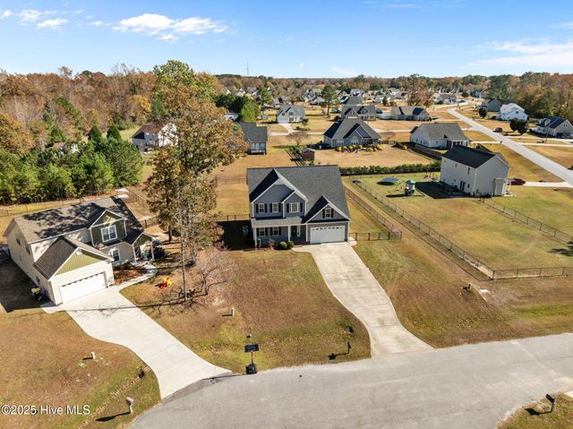 707 Chicory Court, Greenville, NC 27858