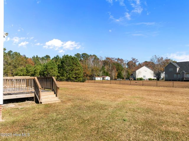 707 Chicory Court, Greenville, NC 27858