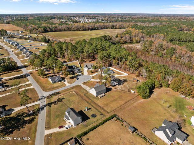 707 Chicory Court, Greenville, NC 27858