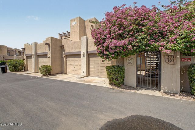 7021 E EARLL Drive 202, Scottsdale, AZ 85251