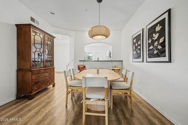 7021 E EARLL Drive 202, Scottsdale, AZ 85251