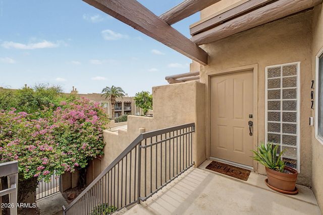 7021 E EARLL Drive 202, Scottsdale, AZ 85251