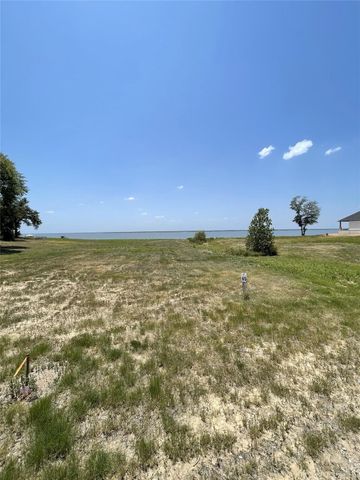 766 Sunset Court, Mabank, TX 75143