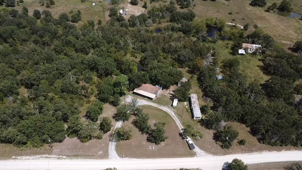 26434 County Road 131, Bedias, TX 77831