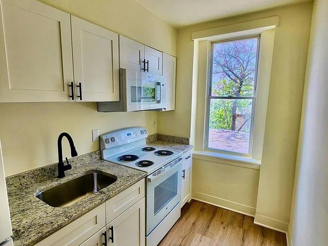 1814 W ONTARIO ST, Philadelphia, PA 19140