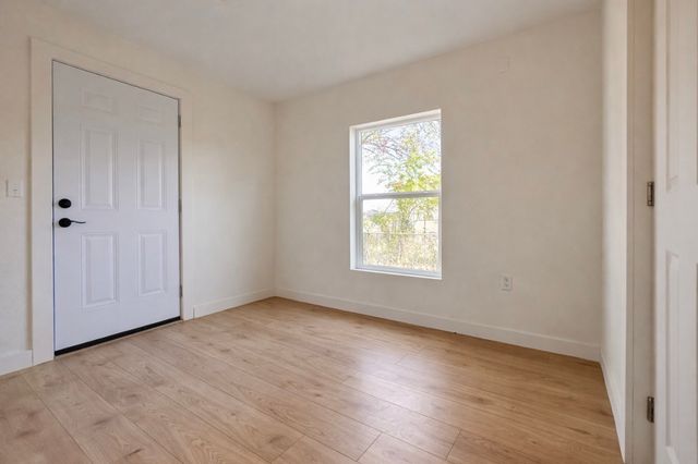 2739 Lawrence Street, Dallas, TX 75215