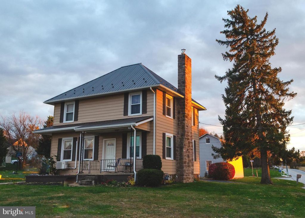 195 COVENTRY RD, Dallastown, PA 17313