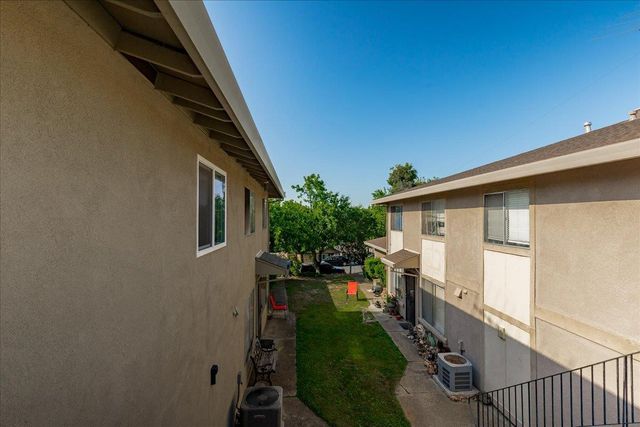 11570 Garnet Way #4, Auburn, CA 95602