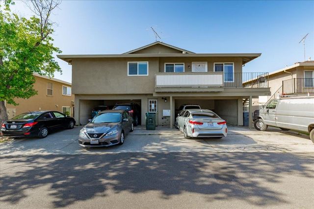 11570 Garnet Way #4, Auburn, CA 95602