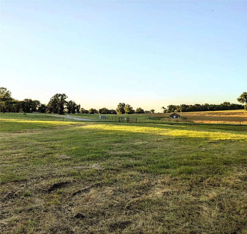 0 Villages Parkway W, Lone Oak, TX 75453