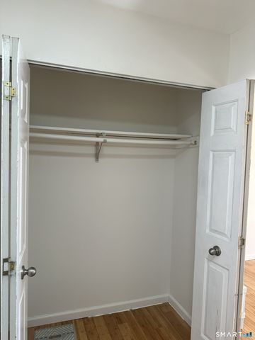 50 Greenhouse Road 33D, Bridgeport, CT 06606