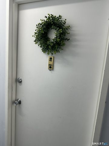 50 Greenhouse Road 33D, Bridgeport, CT 06606