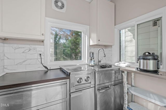 614 Gravel Brook Court, Cary, NC 27519