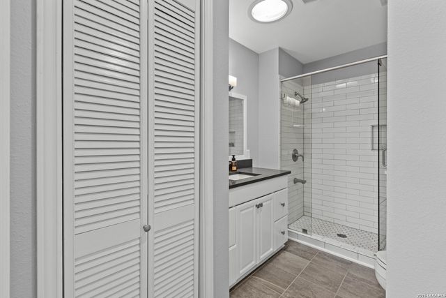 726 Barbara, Canyon Lake, TX 78133