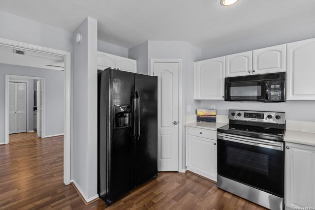 726 Barbara, Canyon Lake, TX 78133