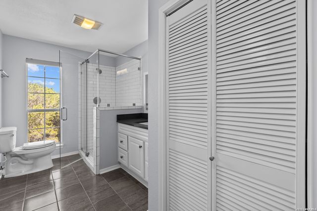 726 Barbara, Canyon Lake, TX 78133