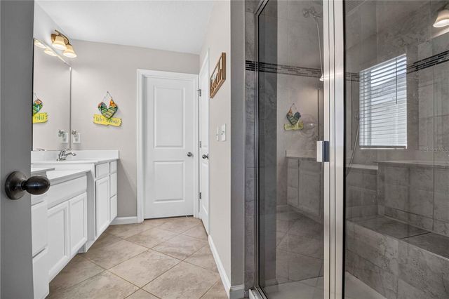 8715 SUNSHOWER PLACE, Parrish, FL 34219