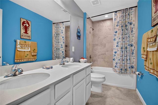 8715 SUNSHOWER PLACE, Parrish, FL 34219