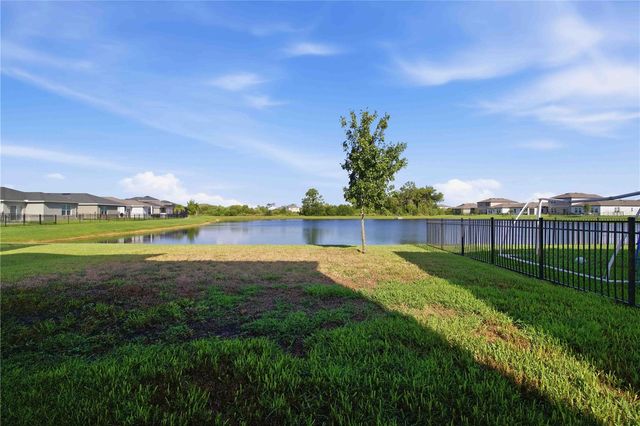 8715 SUNSHOWER PLACE, Parrish, FL 34219