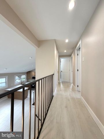 101 RAMBLE RD, Cherry Hill, NJ 08034