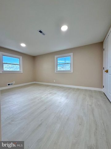 101 RAMBLE RD, Cherry Hill, NJ 08034
