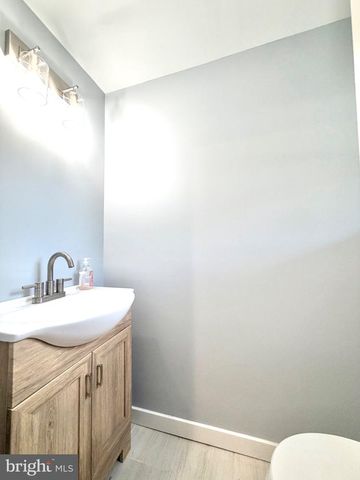 101 RAMBLE RD, Cherry Hill, NJ 08034