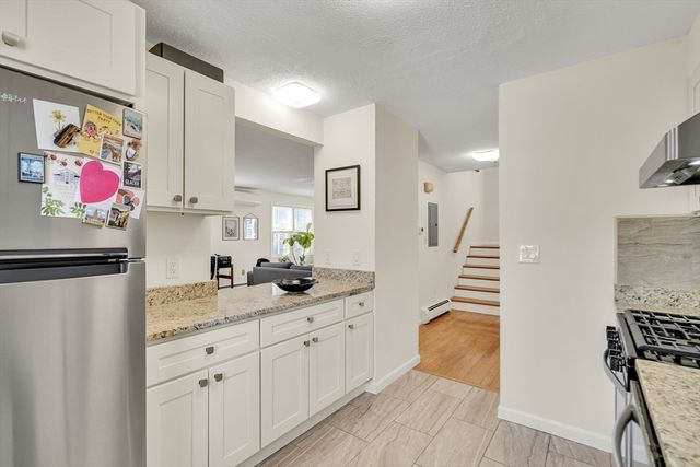 17 Bolton St 17, Somerville, MA 02143