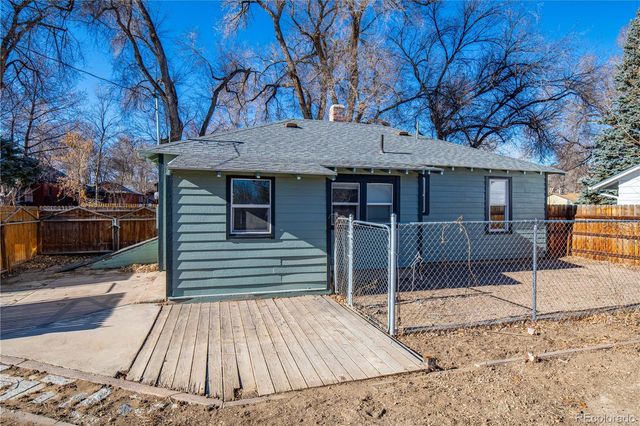 830 S 6th Street, Canon City, CO 81212