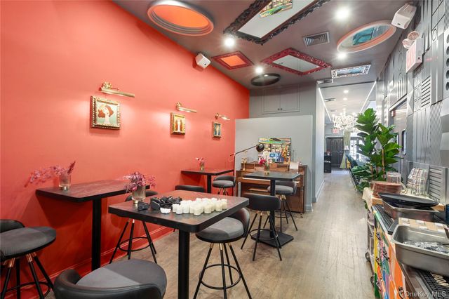 4304 34th Avenue, Astoria, NY 11101