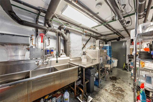 4304 34th Avenue, Astoria, NY 11101