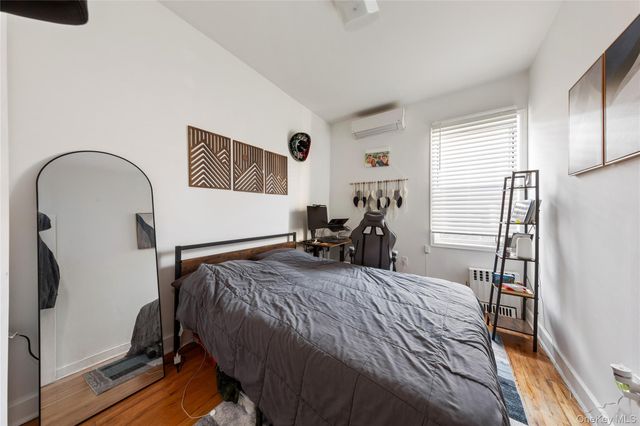 4304 34th Avenue, Astoria, NY 11101