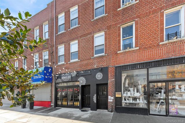 4304 34th Avenue, Astoria, NY 11101