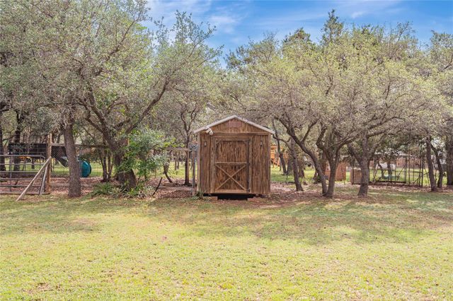 200 County Road 180, Leander, TX 78641