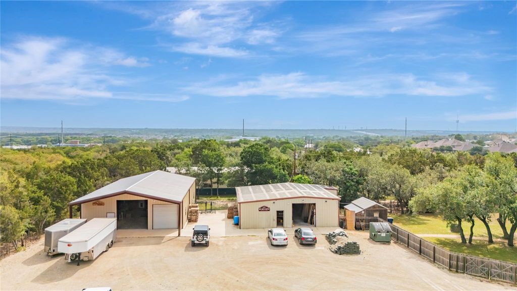 200 County Road 180, Leander, TX 78641