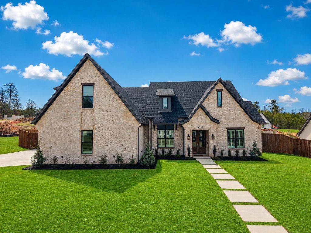 205 Shortleaf Lane, Longview, TX 75605