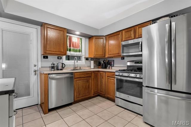 400 Corona Court, Webster Groves, MO 63119