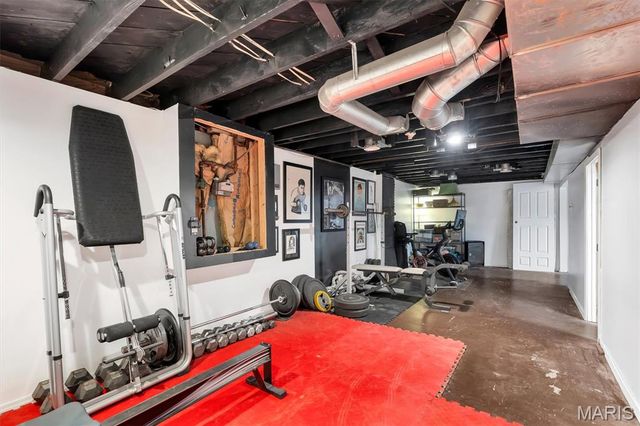 400 Corona Court, Webster Groves, MO 63119