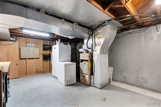 400 Corona Court, Webster Groves, MO 63119