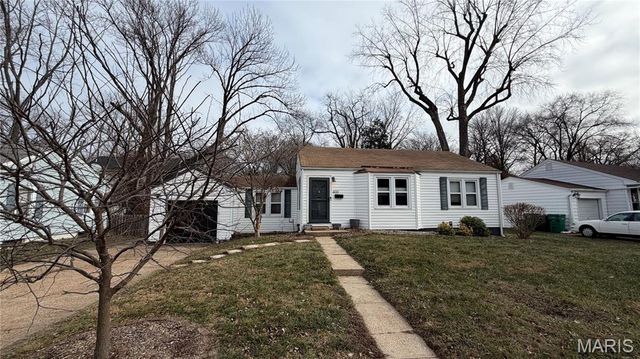 400 Corona Court, Webster Groves, MO 63119