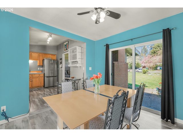 1810 Se TORBANK Rd, Milwaukie, OR 97222