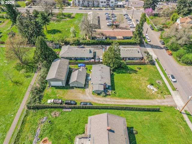 1810 Se TORBANK Rd, Milwaukie, OR 97222