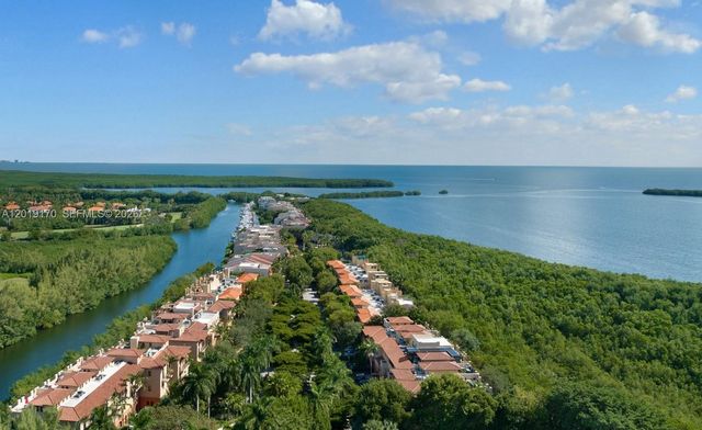 6206 Paradise Point Drive, Palmetto Bay, FL 33157