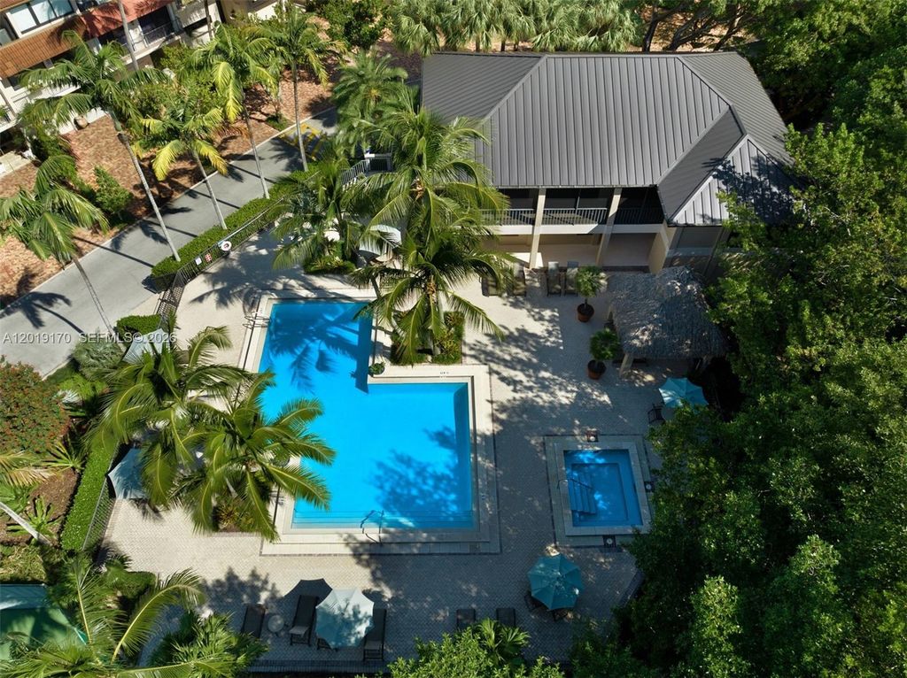 6206 Paradise Point Drive, Palmetto Bay, FL 33157