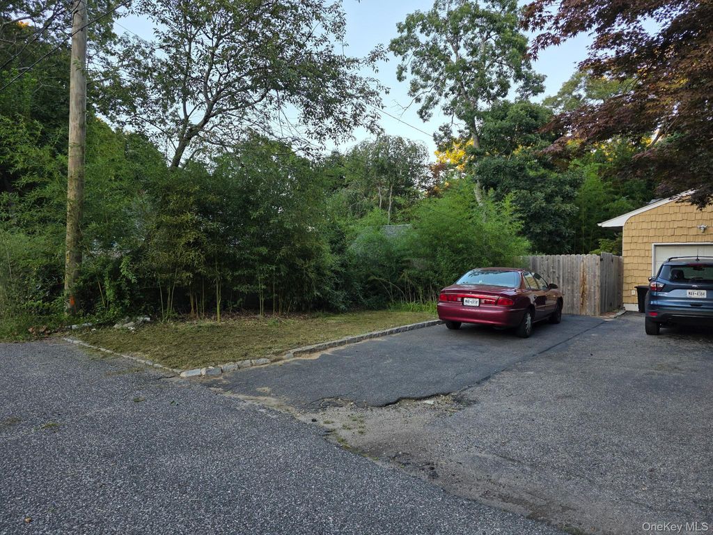 139 Parkside Avenue, Miller Place, NY 11764 — photo 3