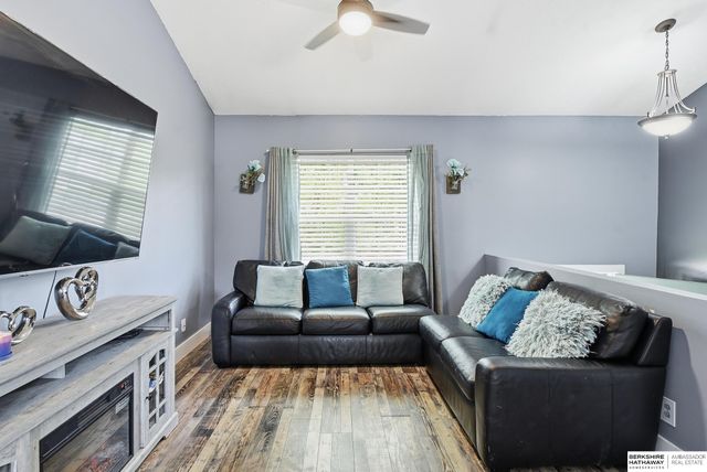 17711 Josephine Street, Omaha, NE 68136