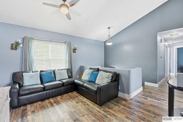 17711 Josephine Street, Omaha, NE 68136