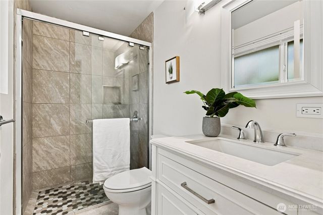 16631 116th Place SE, Renton, WA 98058